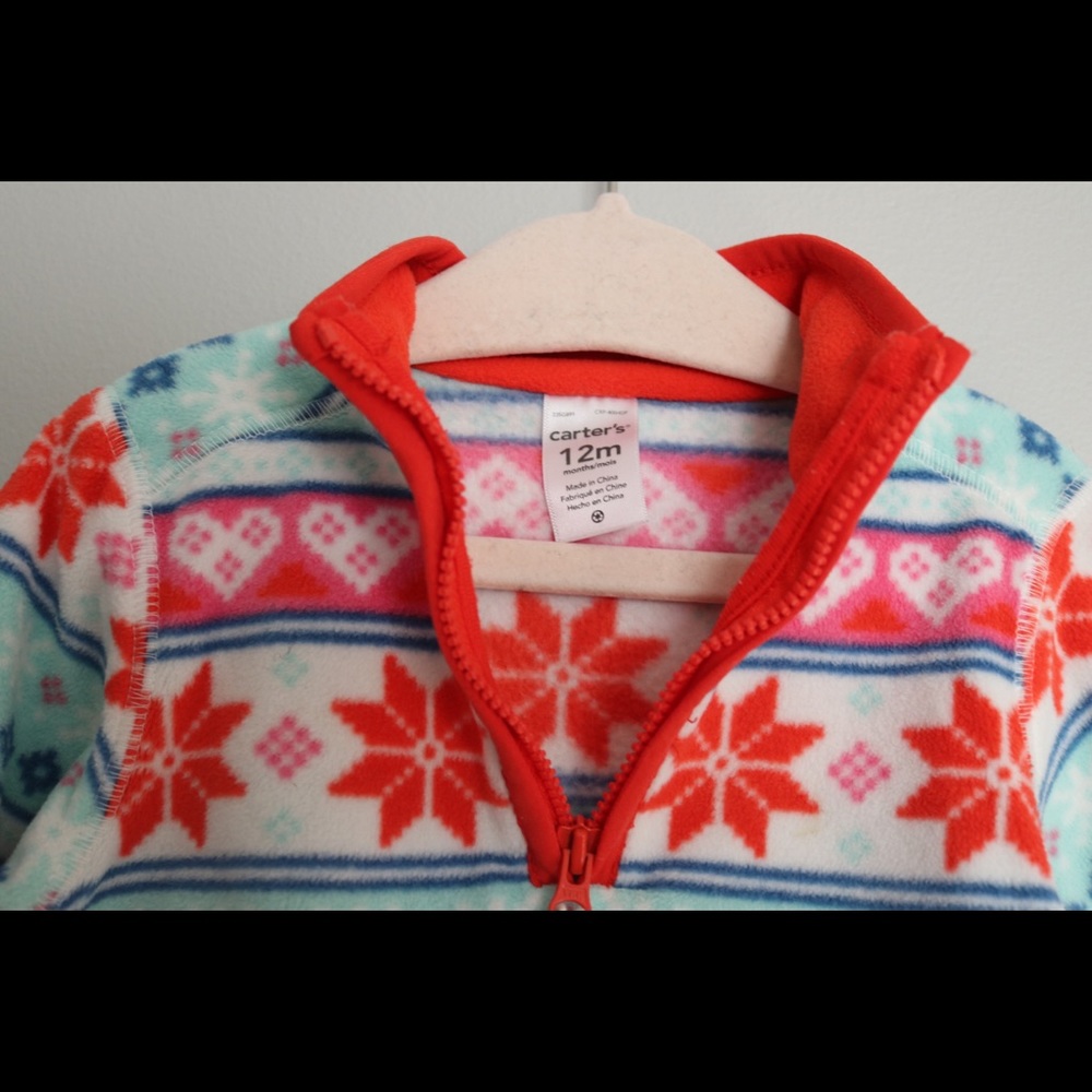Carter’s fleece pullover - Picture 2 of 3